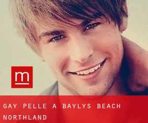 Gay Pelle a Baylys Beach (Northland)